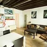 Beautiful Design Apt Bright Near Republique